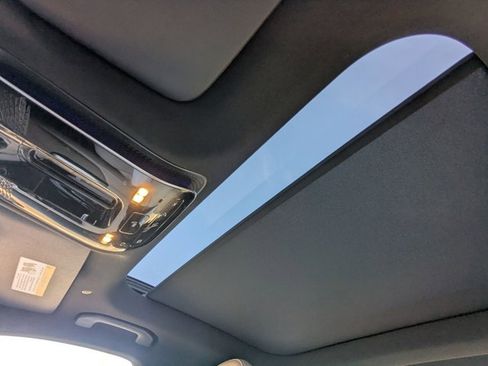 Used 2025 Mercedes-Benz C 300 Sedan image 12