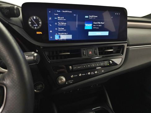 Used 2023 Lexus ES 350 F Sport w/ Accessory Package (Z2) FWD image 26