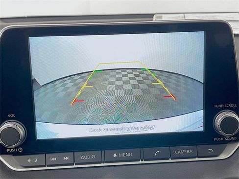 New 2025 Nissan Sentra SV image 10