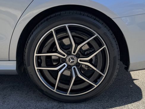 Used 2021 Mercedes-Benz E 350 Sedan w/ Premium Package image 15