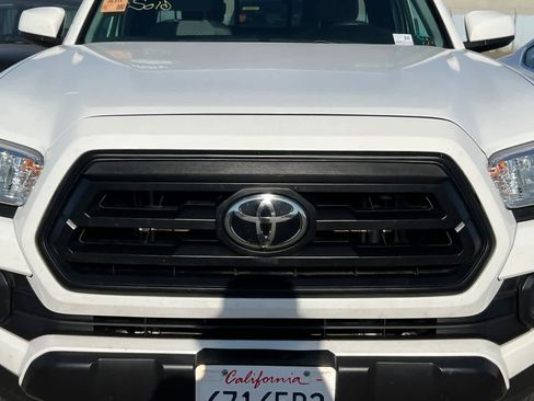 Used 2023 Toyota Tacoma SR AWD/4WD image 12