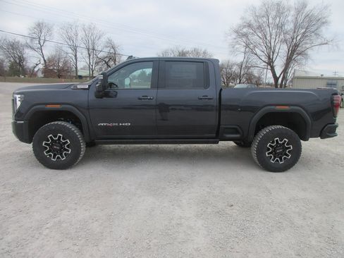 New 2026 GMC Sierra 2500 AT4X image 10
