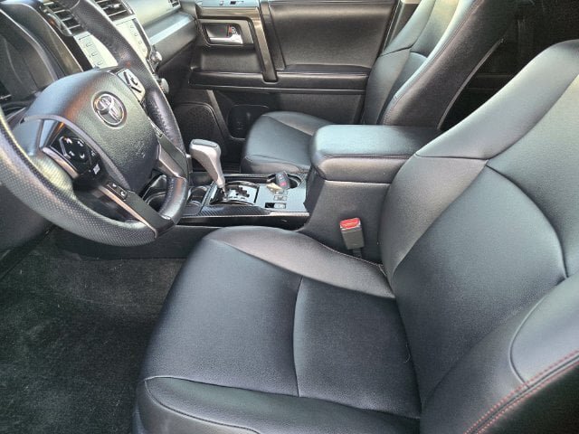 Certified 2023 Toyota 4Runner TRD Off-Road Premium w/ Moonroof Package AWD/4WD image 18