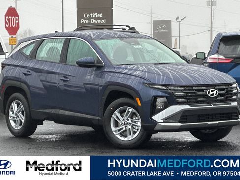 New 2026 Hyundai Tucson SE image 1