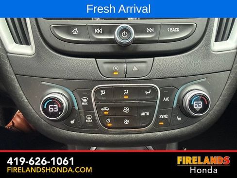 Used 2024 Chevrolet Malibu LT FWD image 17