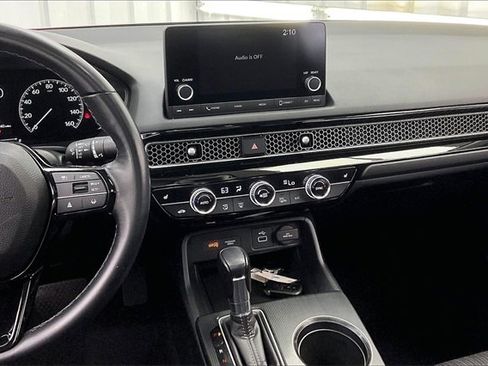 Certified 2024 Honda Civic EX image 6