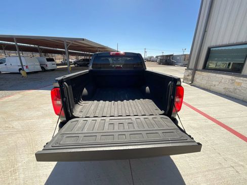 Used 2017 Chevrolet Colorado W/T w/ WT Convenience Package image 18