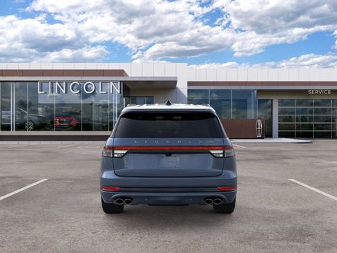 New 2026 Lincoln Aviator 2WD w/ Jet Appearance Package image 5