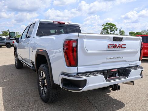New 2026 GMC Sierra 3500 Denali w/ Denali Reserve Package image 32