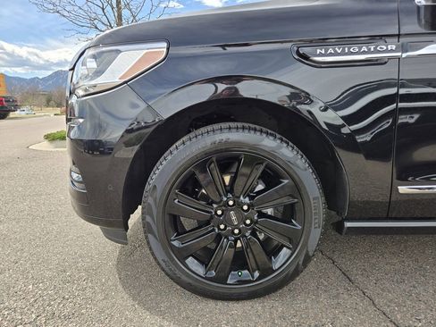 Used 2023 Lincoln Navigator Reserve w/ Equipment Group 201A AWD/4WD image 6
