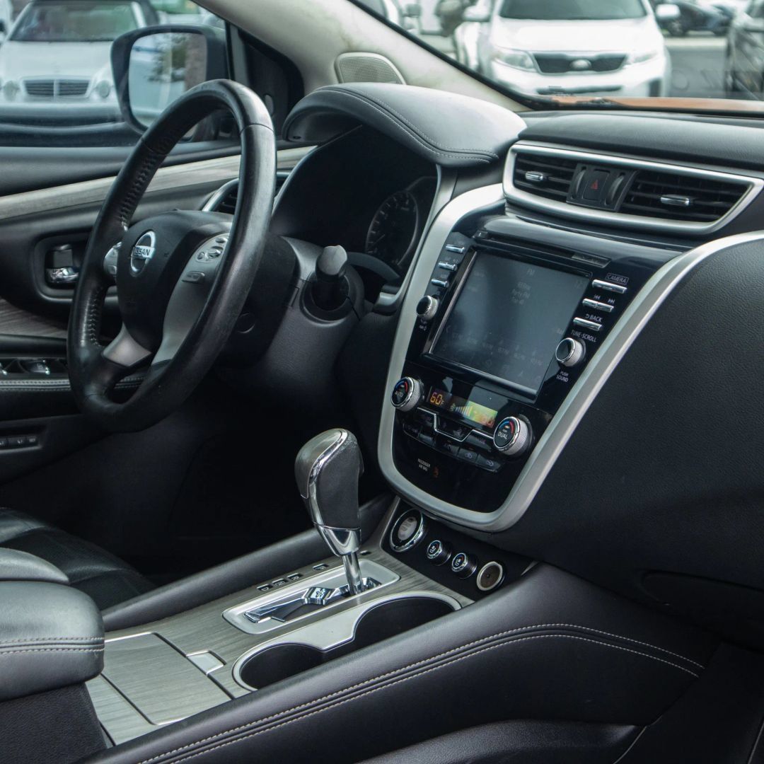 Used 2017 Nissan Murano Platinum w/ Platinum Technology Package FWD image 16