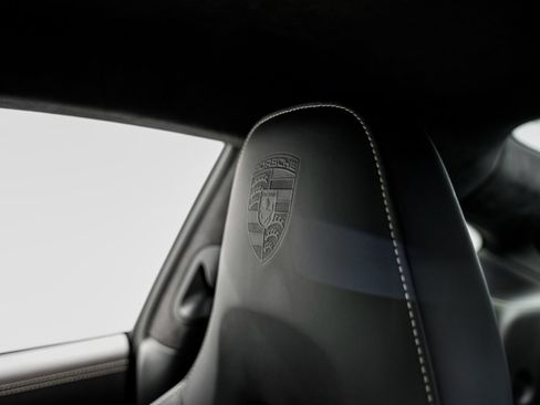 Used 2019 Porsche 911 GT3 RWD image 17