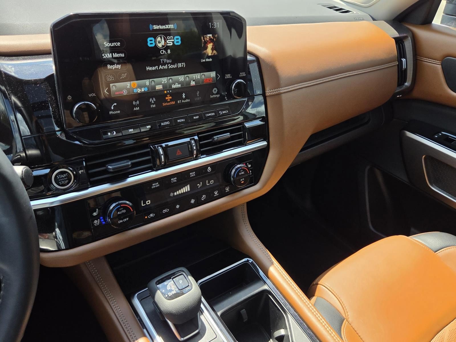 Used 2024 Nissan Pathfinder Platinum FWD image 28