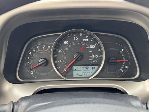 Used 2013 Toyota RAV4 XLE AWD/4WD image 28