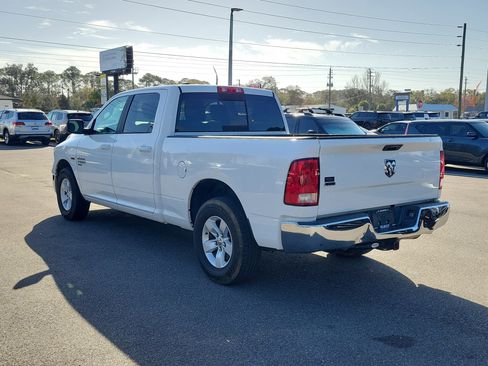 Used 2019 RAM 1500 Classic SLT image 4