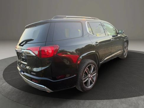 Used 2017 GMC Acadia Denali w/ Technology Package AWD/4WD image 5