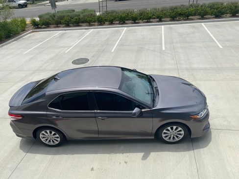 Used 2020 Toyota Camry LE w/ Carpet Mat Package FWD image 35