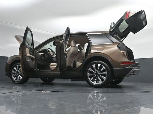 Certified 2022 Lincoln Corsair Reserve w/ Elements Package AWD/4WD image 57