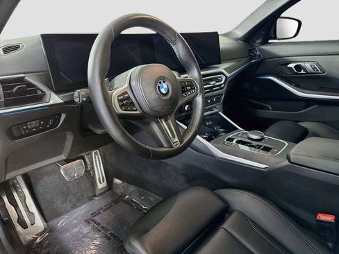 Used 2023 BMW 330i Sedan w/ M Sport Package RWD image 23