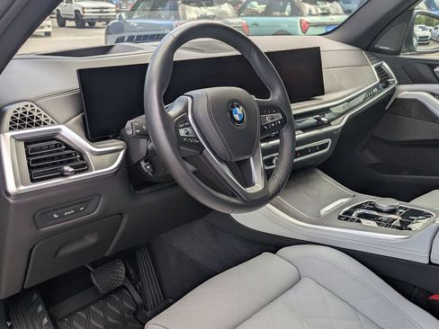 Used 2025 BMW X5 sDrive40i w/ Climate Comfort Package RWD image 27