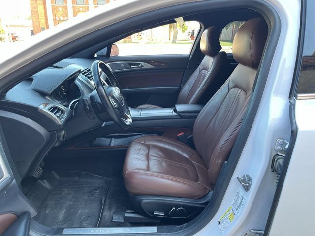 Used 2017 Lincoln MKZ Reserve FWD image 15