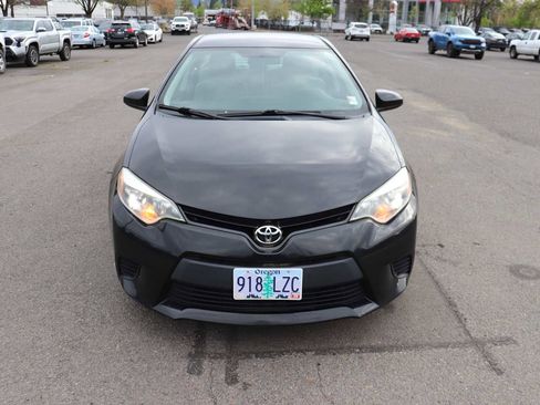 Used 2014 Toyota Corolla LE FWD image 2