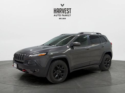 Used 2015 Jeep Cherokee Trailhawk w/ Comfort/Convenience Group AWD/4WD image 1