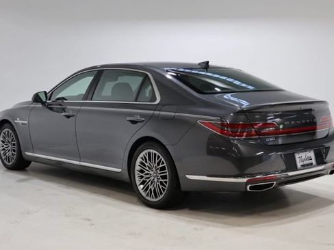 Used 2021 Genesis G90 3.3T Premium RWD image 6