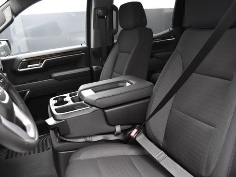 New 2026 GMC Sierra 1500 SLE w/ X31 Off-Road Package AWD/4WD image 18
