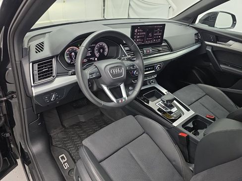 Used 2024 Audi Q5 e Premium Plus w/ Premium Plus Package AWD/4WD image 11