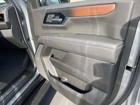 New 2026 GMC Yukon XL Denali image 27