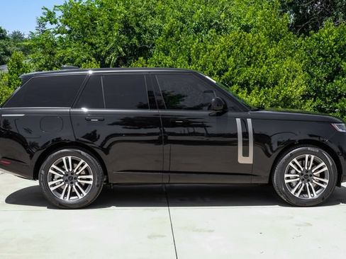 New 2026 Land Rover Range Rover SE AWD/4WD image 8