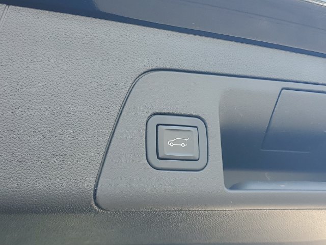 Certified 2023 Buick Envision Avenir AWD/4WD image 9