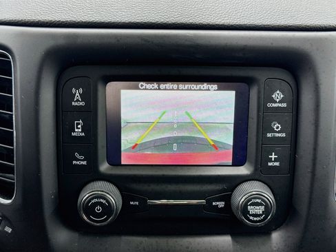 Used 2018 Jeep Compass Sport FWD image 22