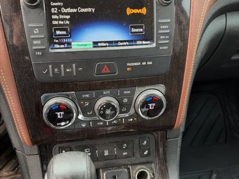 Used 2015 Chevrolet Traverse LT FWD image 5