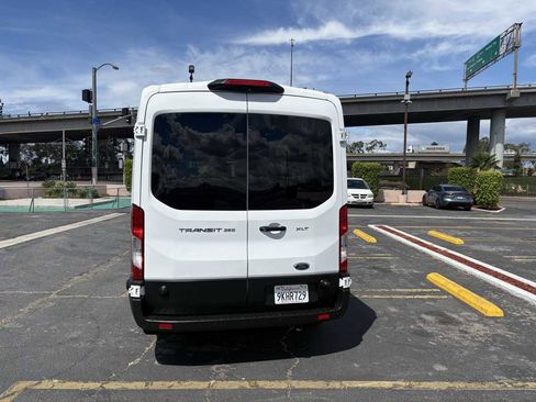 Used 2024 Ford Transit 350 XLT RWD image 10