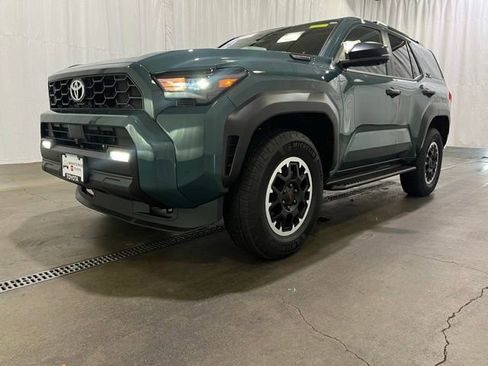 Certified 2026 Toyota 4Runner TRD Off-Road Premium AWD/4WD image 25