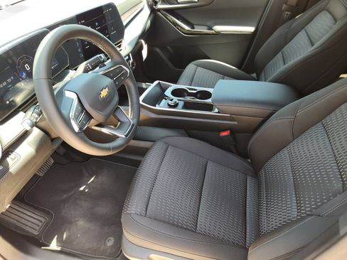 New 2027 Chevrolet Equinox LT FWD image 12