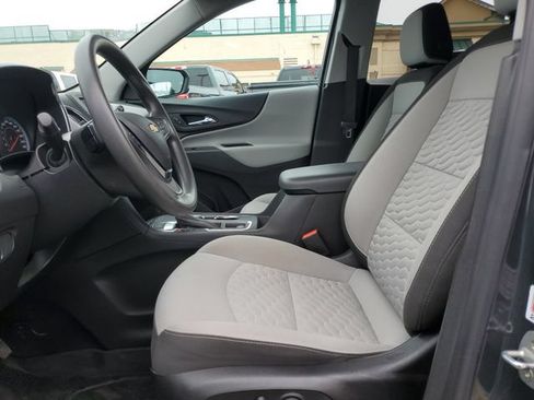 Used 2021 Chevrolet Equinox LS w/ LPO, Blackout Package AWD/4WD image 18
