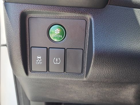 Used 2019 Honda HR-V Sport image 23