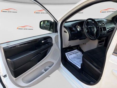 Used 2012 Dodge Grand Caravan SE FWD image 7