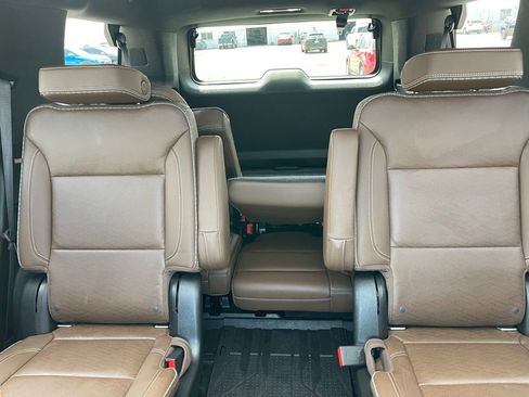 Used 2021 Chevrolet Tahoe High Country w/ Premium Package image 12