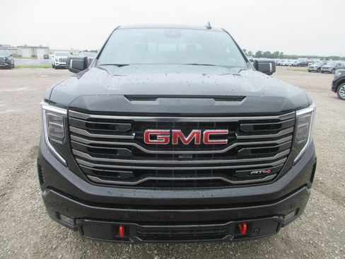 New 2026 GMC Sierra 1500 AT4 w/ AT4 Premium Package AWD/4WD image 13