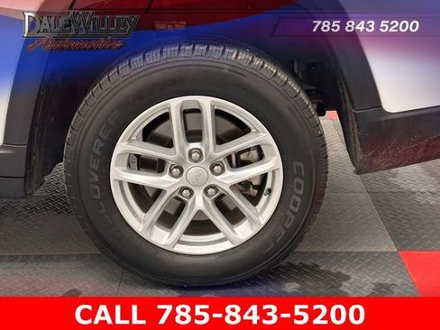 Used 2024 Jeep Grand Cherokee L Laredo image 21