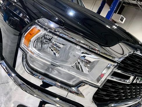 Used 2024 RAM 2500 Big Horn AWD/4WD image 25