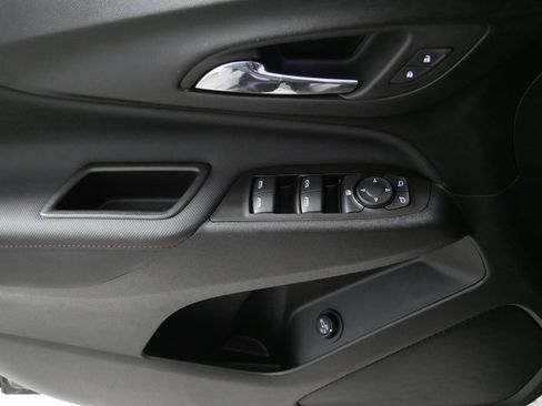 Used 2023 Chevrolet Equinox RS w/ LPO, Floor Liner Package image 19