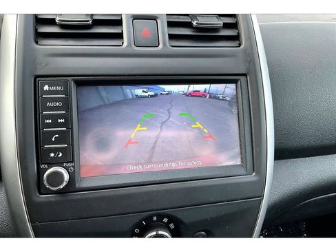 Used 2019 Nissan Versa SV image 13