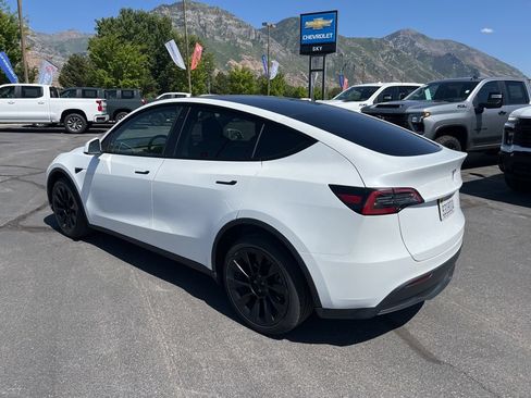 Used 2023 Tesla Model Y Long Range AWD/4WD image 11