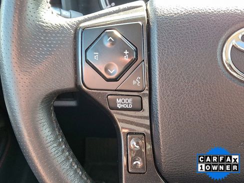 Used 2021 Toyota 4Runner TRD Off-Road Premium w/ Moonroof Package AWD/4WD image 23