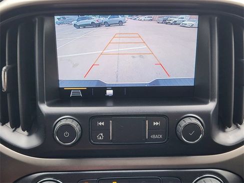 Used 2022 Chevrolet Colorado Z71 w/ Safety Package AWD/4WD image 5